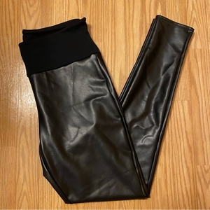 Assets by Spanx Women’s Faux‎ Leather Leggings